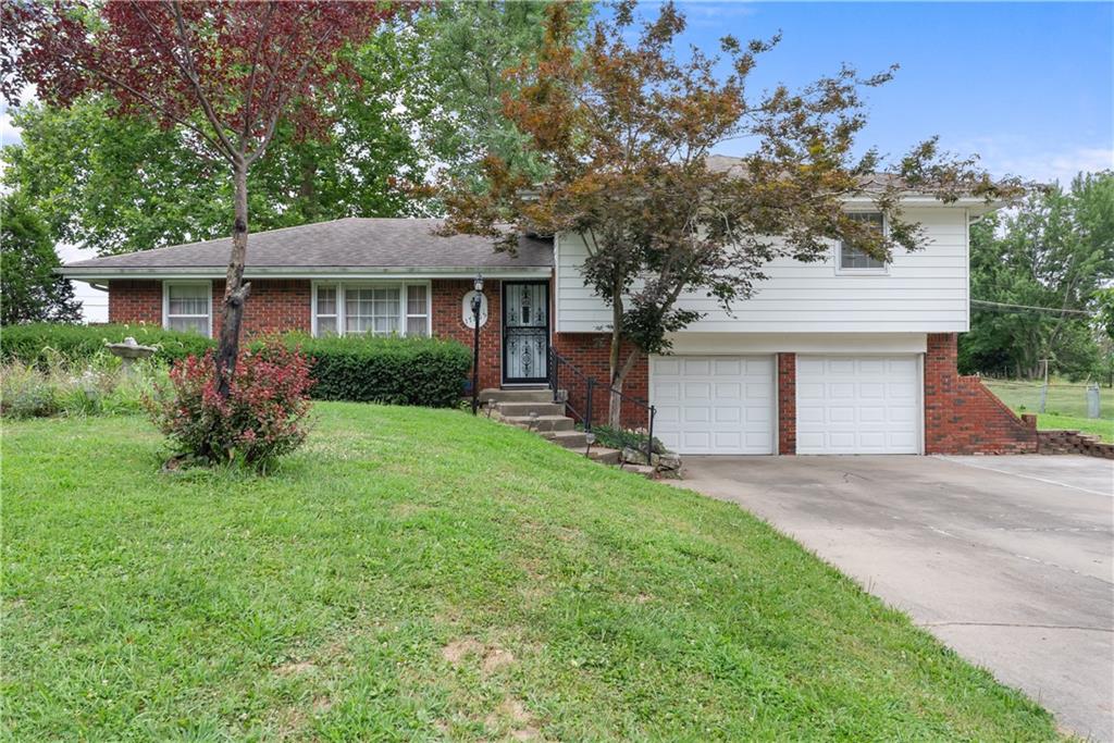 1st image of 17205 E 28th Ter S, Independence, MO 64057 | MLS# 2631077