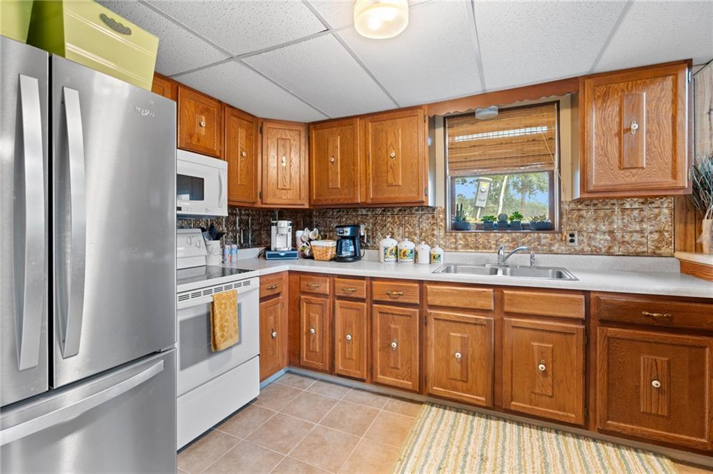 Homes for sale in Gallatin, MO | 372 Lake Viking Ter, Gallatin, MO 64640 | MLS# 2631081
