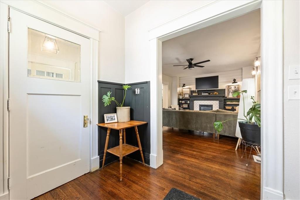 3rd image of 3717 Tracy Ave, Kansas City, MO 64109 | MLS# 2631171
