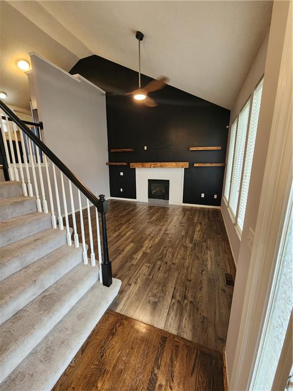 3rd image of 961 Oak Crest Dr, Gardner, KS 66030 | MLS# 2631177