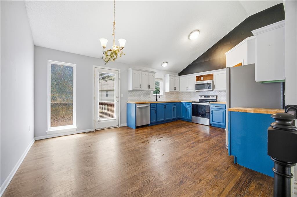 5th image of 961 Oak Crest Dr, Gardner, KS 66030 | MLS# 2631177