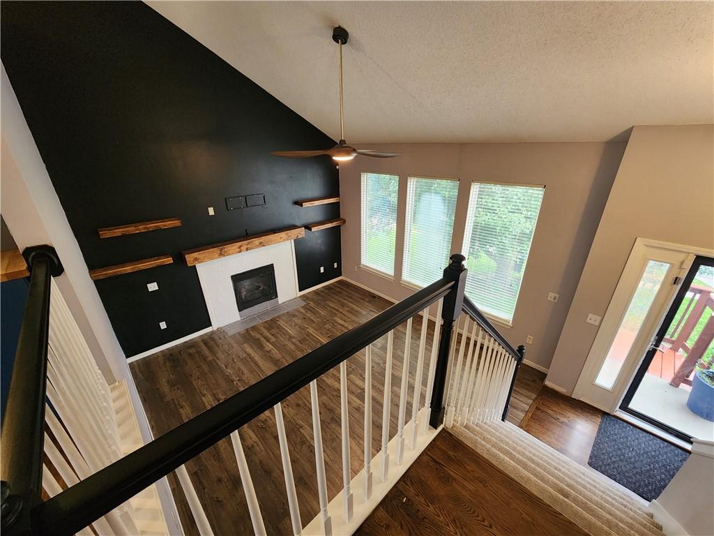 4th image of 961 Oak Crest Dr, Gardner, KS 66030 | MLS# 2631177