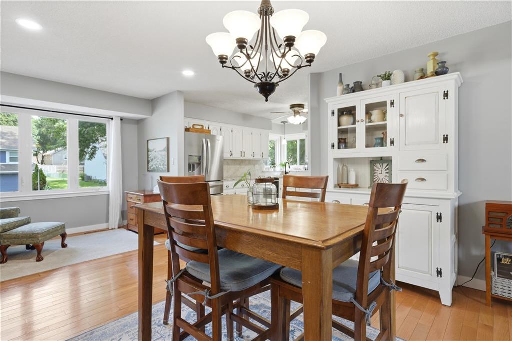4th image of 106 Se Willamsburg Dr, Blue Springs, MO 64014 | MLS# 2631258