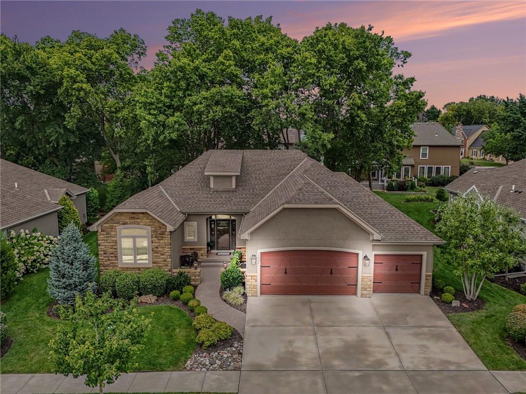 2nd image of 10604 W 132nd Pl, Overland Park, KS 66213 | MLS# 2631264
