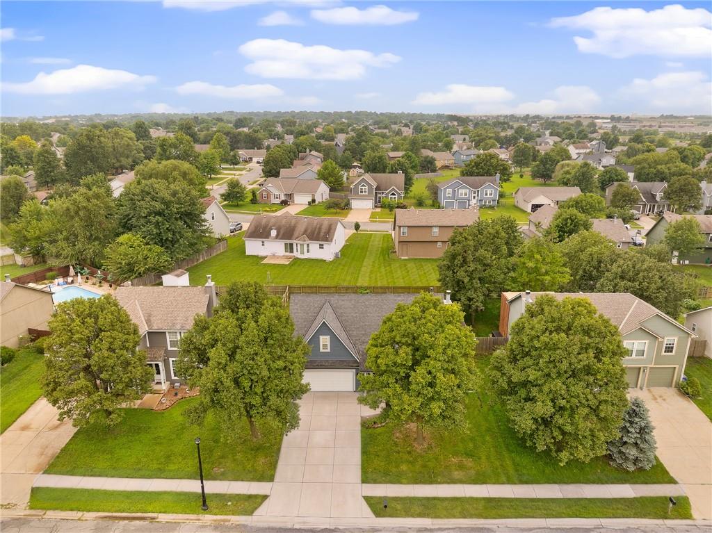 4th image of 433 W Bluebird St, Gardner, KS 66030 | MLS# 2631269
