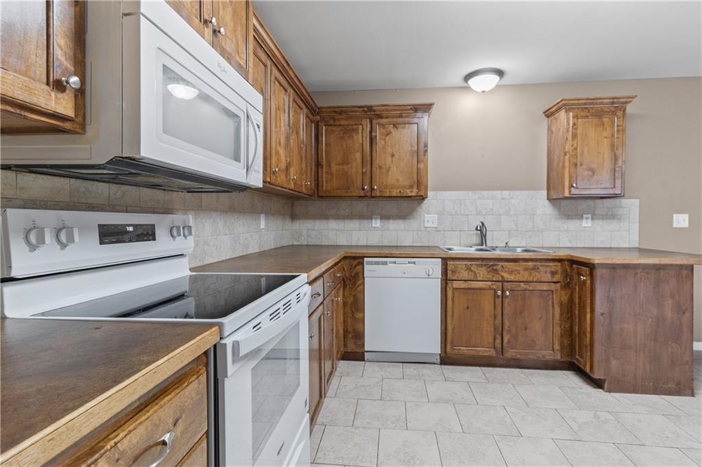 2nd image of 312 Grover St, Warrensburg, MO 64093 | MLS# 2631271