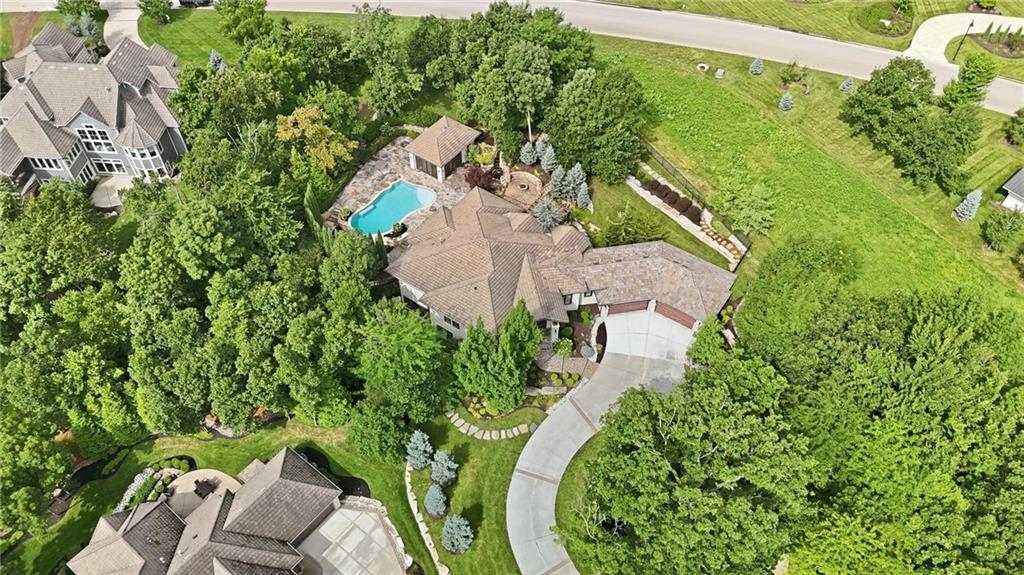 2nd image of 100 Dunhill Ct, Loch Lloyd, MO 64012 | MLS# 2631282