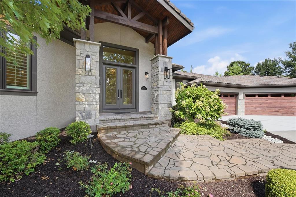 4th image of 100 Dunhill Ct, Loch Lloyd, MO 64012 | MLS# 2631282