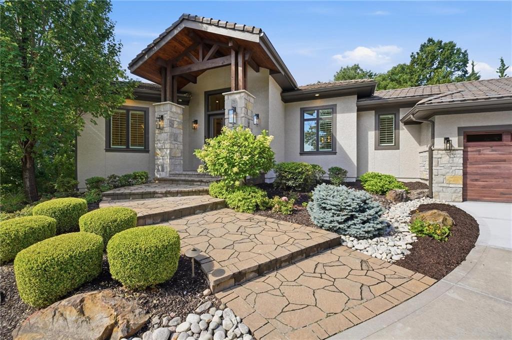 1st image of 100 Dunhill Ct, Loch Lloyd, MO 64012 | MLS# 2631282