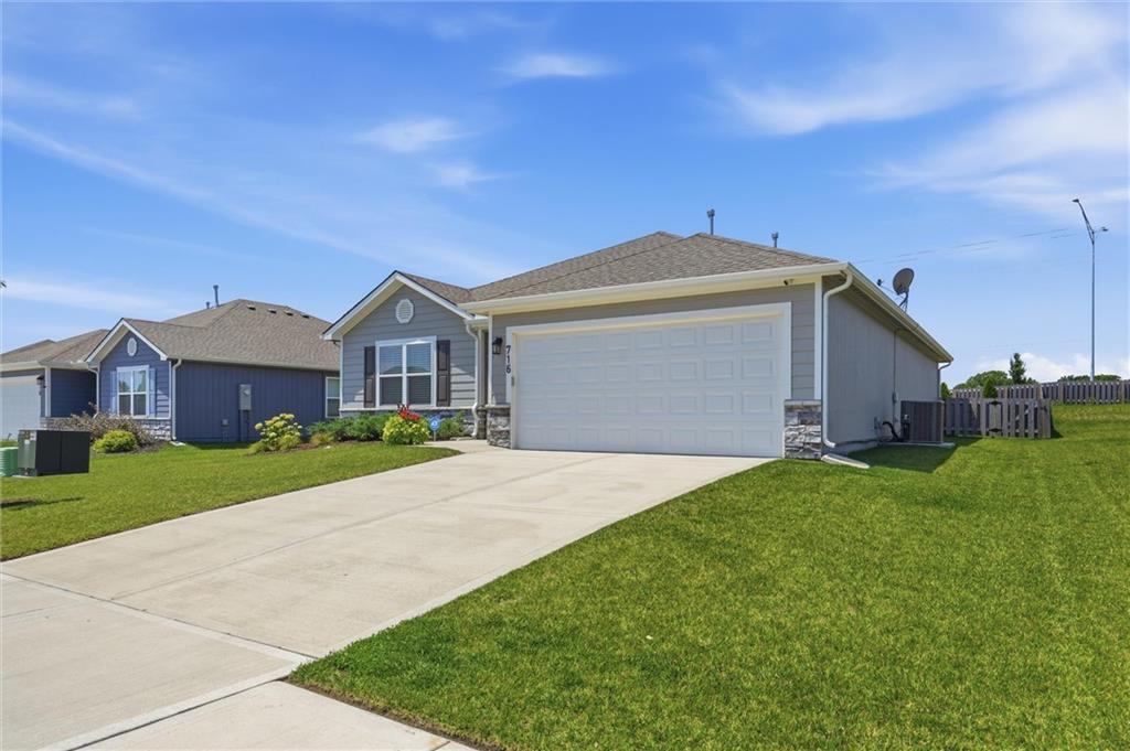 3rd image of 716 Bentley Dr, Belton, MO 64012 | MLS# 2631287