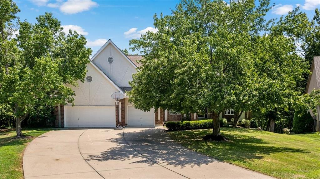 1st image of 22918 Nw Ashford Ct, Blue Springs, MO 64015 | MLS# 2631294