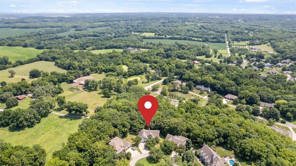 4th image of 22918 Nw Ashford Ct, Blue Springs, MO 64015 | MLS# 2631294