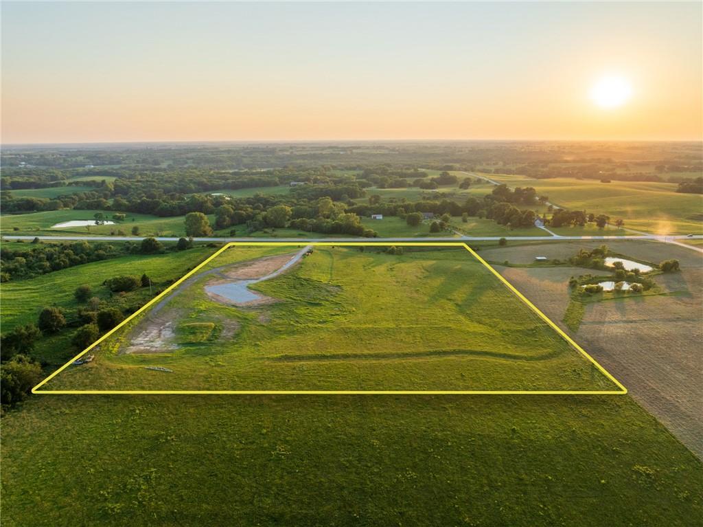 Homes for sale in Hamilton, MO | 5292 N 13 Hwy, Hamilton, MO 64644 | MLS# 2631322