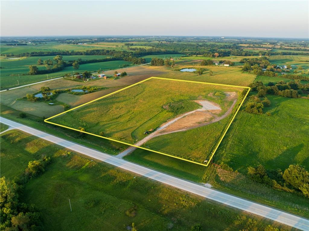 Homes for sale in Hamilton, MO | 5292 N 13 Hwy, Hamilton, MO 64644 | MLS# 2631322