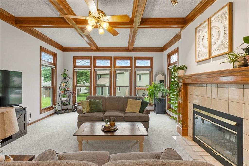 3rd image of 833 Nw High Point Dr, Lees Summit, MO 64081 | MLS# 2631331