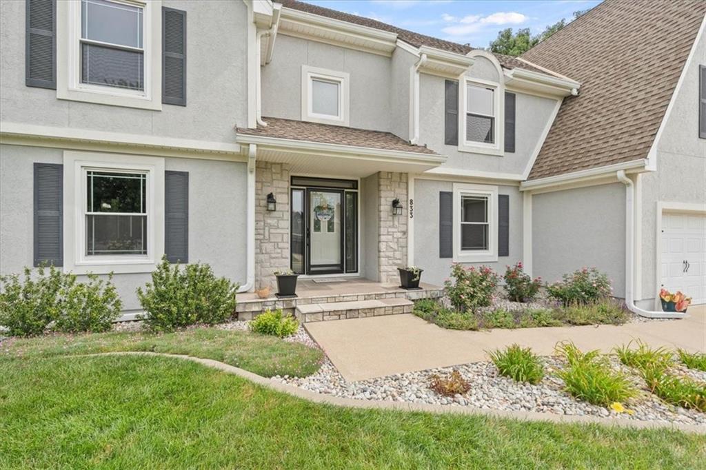 2nd image of 833 Nw High Point Dr, Lees Summit, MO 64081 | MLS# 2631331