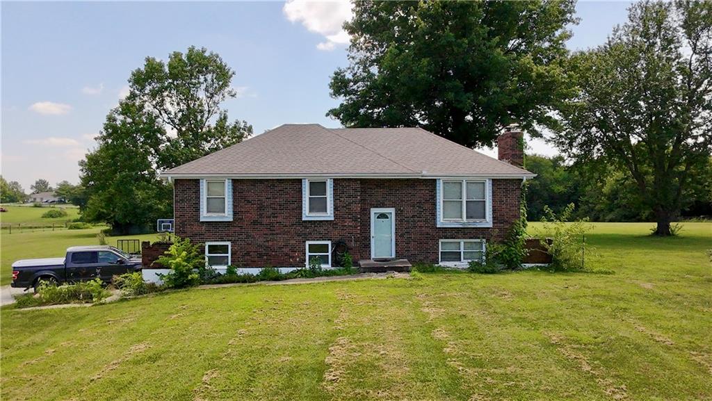 Homes for sale in Lawson, MO | 18741 Park Lane Cir, Lawson, MO 64062 | MLS# 2631339