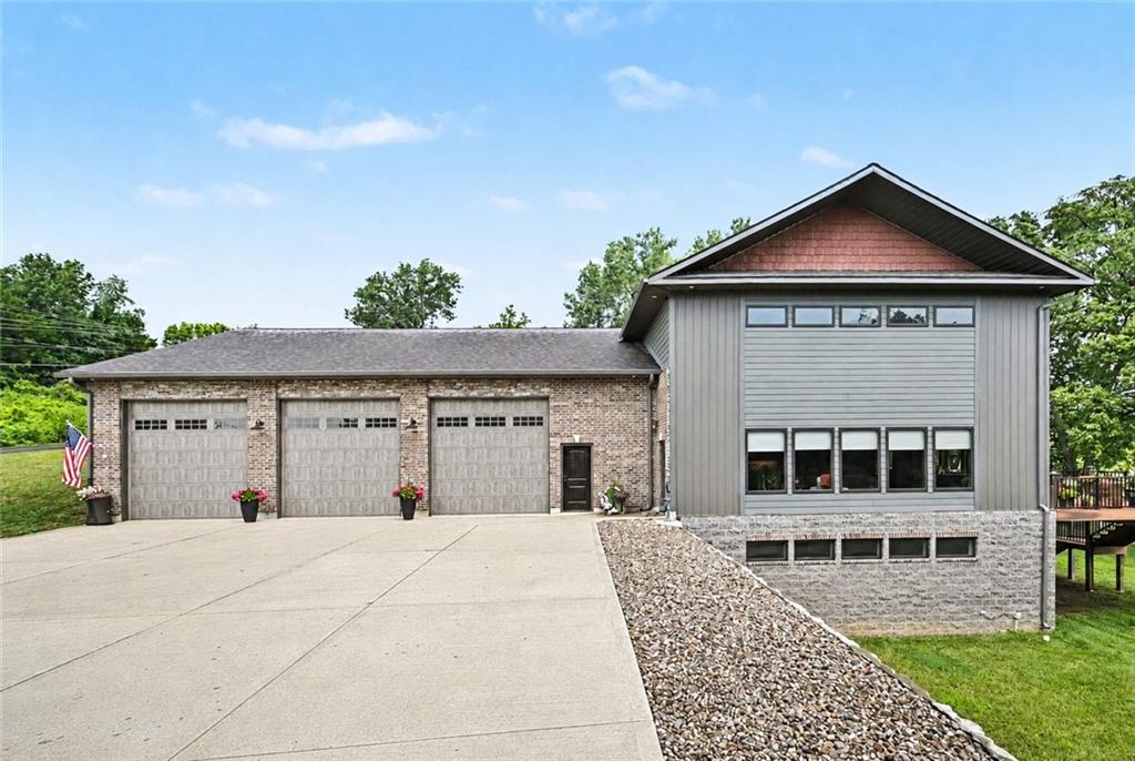 1st image of 300 Se 30th St, Oak Grove, MO 64075 | MLS# 2631351