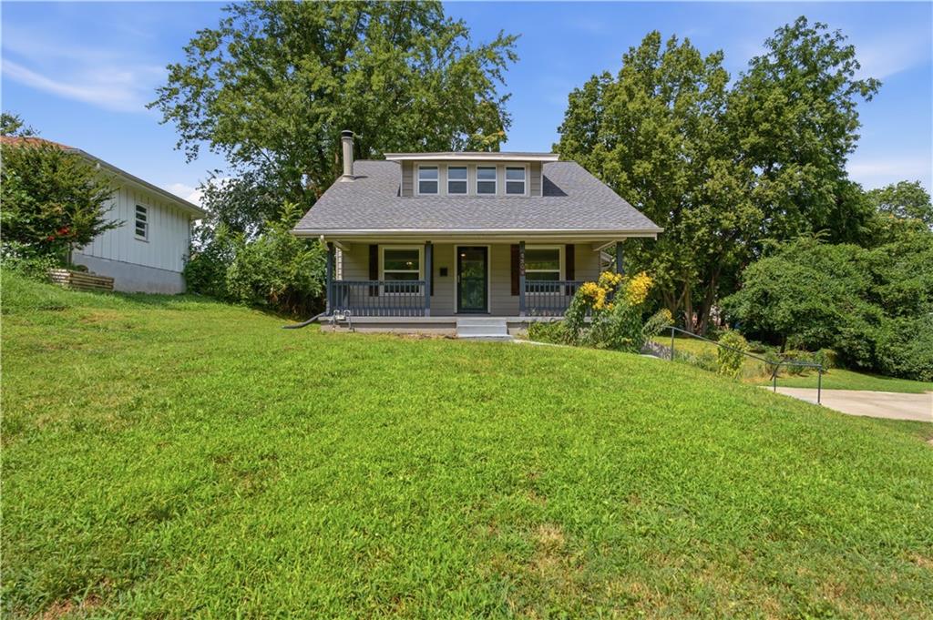 1st image of 5308 Northern Ave, Raytown, MO 64133 | MLS# 2631379