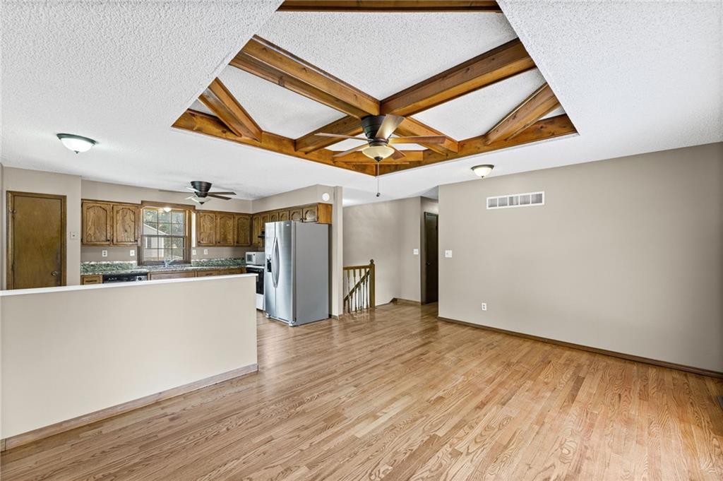 5th image of 1406 Se 2Nd St, Lee's Summit, MO 64063 | MLS# 2631388