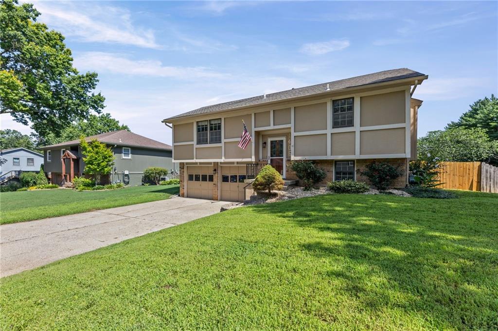 2nd image of 1406 Se 2nd St, Lee's Summit, MO 64063 | MLS# 2631388