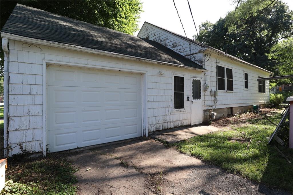 Homes for sale in Eudora, KS | 115 E 8Th St, Eudora, KS 66025 | MLS# 2631397