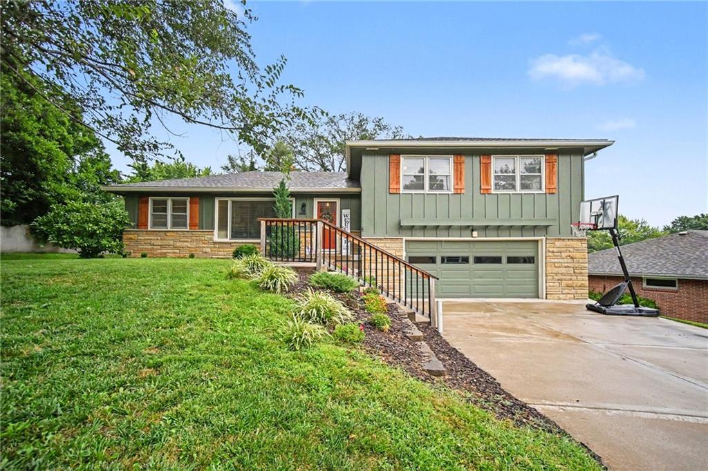 1st image of 1606 Ne 48th Ter, Kansas City, MO 64118 | MLS# 2631415