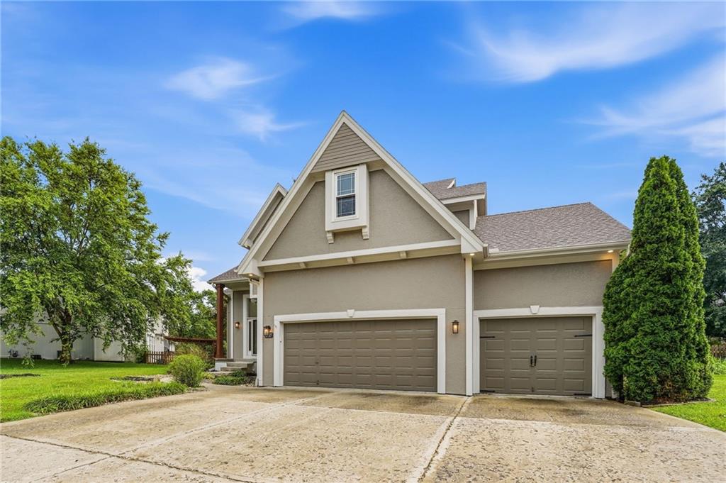 2nd image of 2427 Se 5th Ter, Lees Summit, MO 64063 | MLS# 2631437
