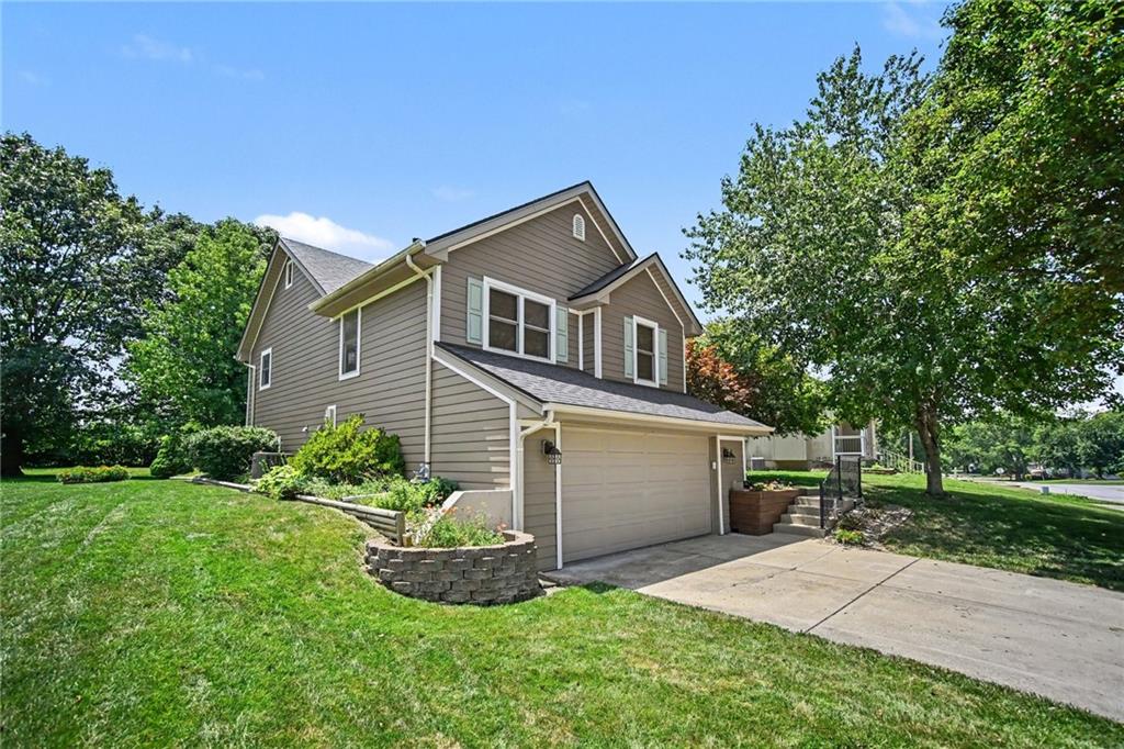 Homes for sale in Kearney, MO | 507 E 10Th St, Kearney, MO 64060 | MLS# 2631442