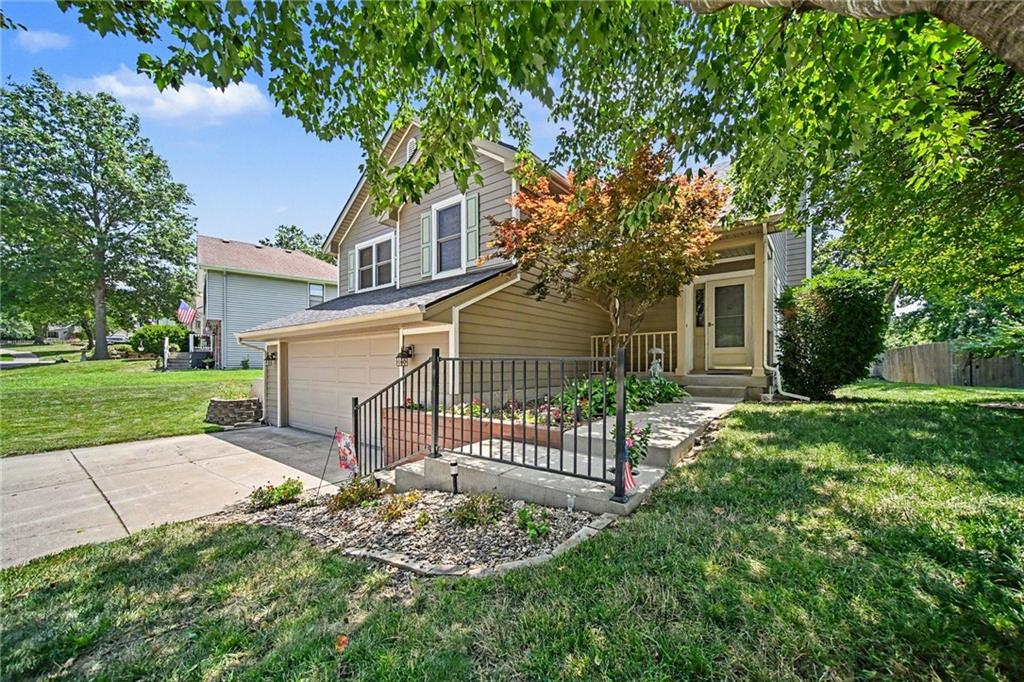 Homes for sale in Kearney, MO | 507 E 10Th St, Kearney, MO 64060 | MLS# 2631442
