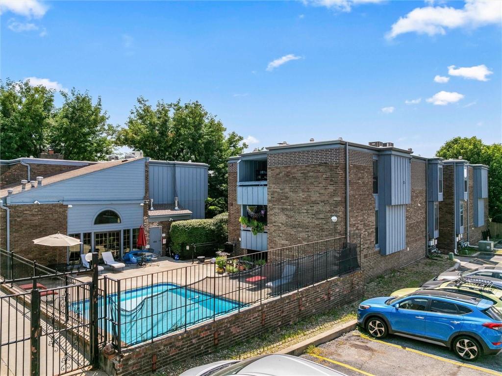 38th image of 4056 Warwick Blvd #3, Kansas City, MO 64111 | MLS# 2631447