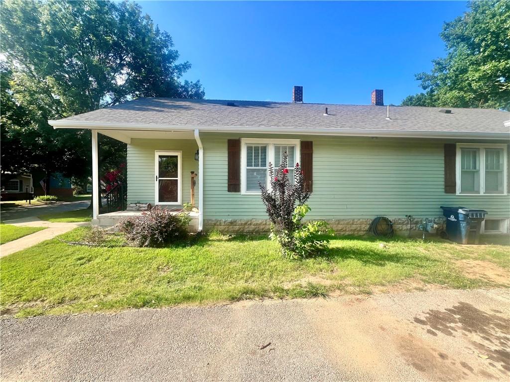 Homes for sale in Independence, KS | 1004 N 2Nd St, Independence, KS 67301 | MLS# 2631459