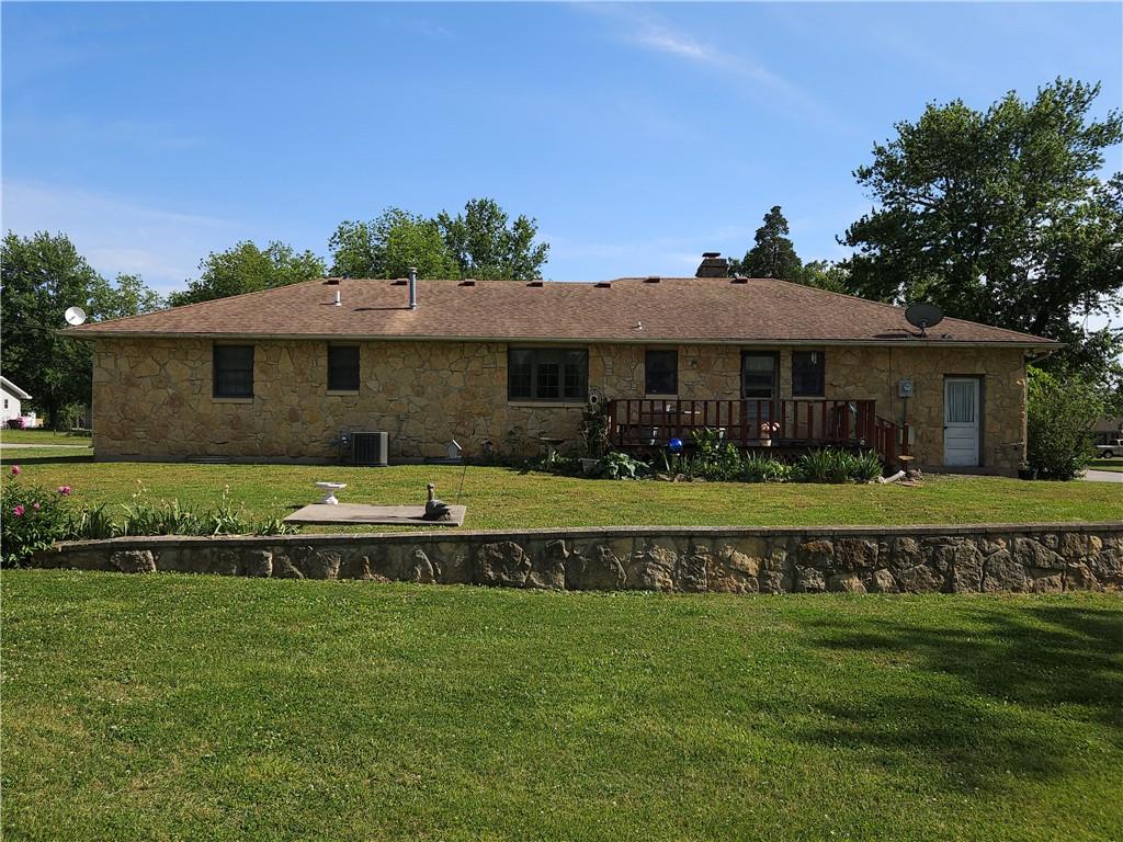 Homes for sale in Saint Paul, KS | 616 Lafayette St, Saint Paul, KS 66771 | MLS# 2631463