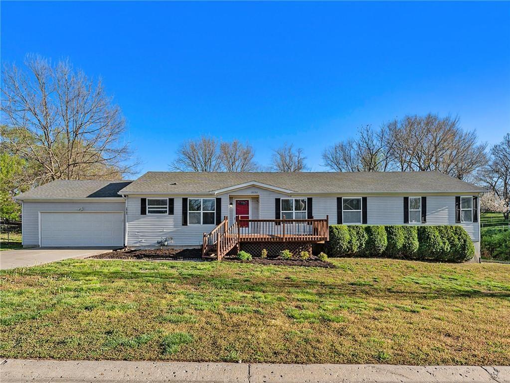 1st image of 13732 Lawrence Ave, Bonner Springs, KS 66012 | MLS# 2631469