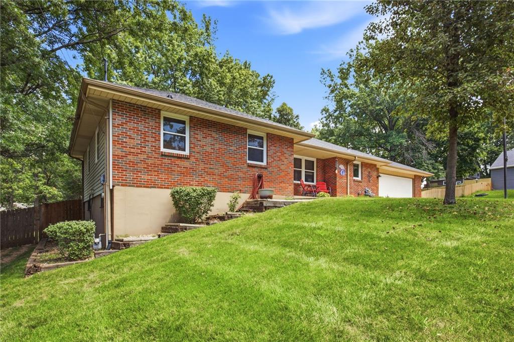 4th image of 123 Grove Ave, Bonner Springs, KS 66012 | MLS# 2631511