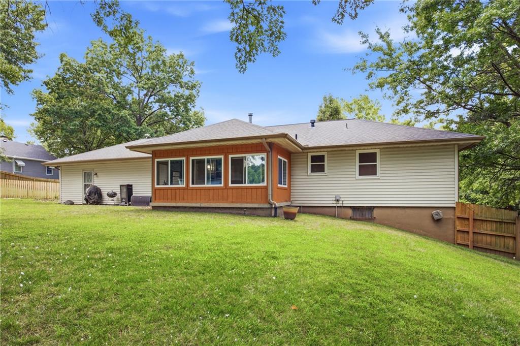 35th image of 123 Grove Ave, Bonner Springs, KS 66012 | MLS# 2631511