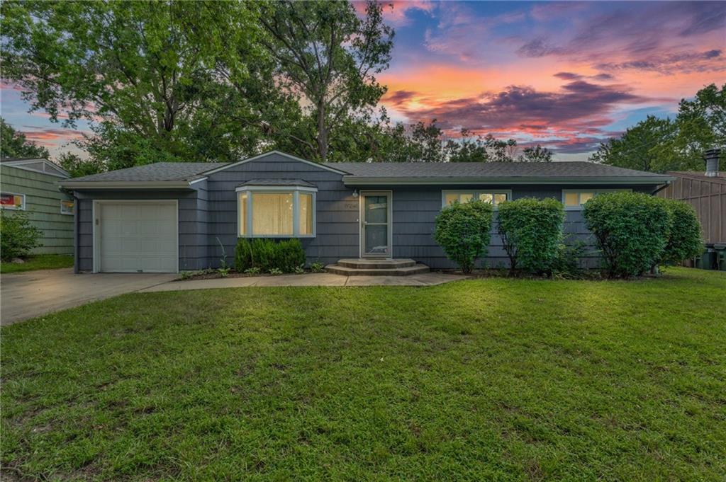 3rd image of 1934 Clifton Ct, Lawrence, KS 66046 | MLS# 2631520