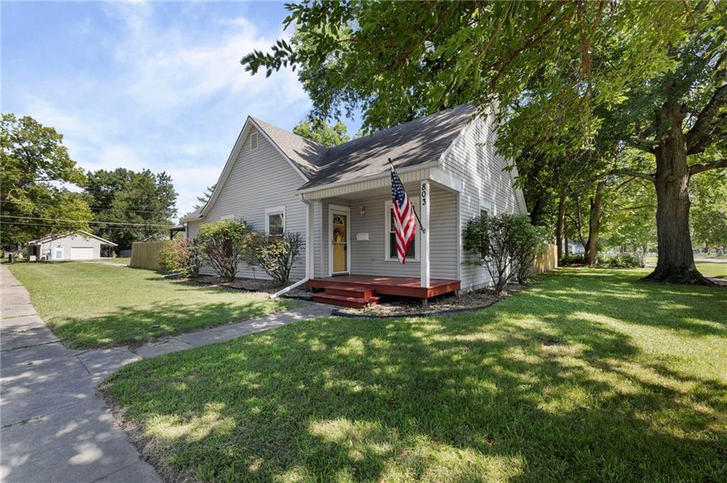 2nd image of 803 S Ash St, Ottawa, KS 66067 | MLS# 2631539