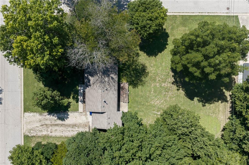 2nd image of 127 W 3rd St, Tonganoxie, KS 66086 | MLS# 2631544