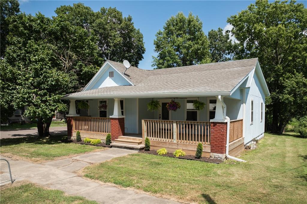 3rd image of 409 N Main St, Blackburn, MO 65321 | MLS# 2631553