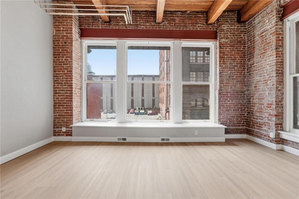 Homes for sale in Kansas City, MO | 308 W 8Th St #204, Kansas City, MO 64105 | MLS# 2631558