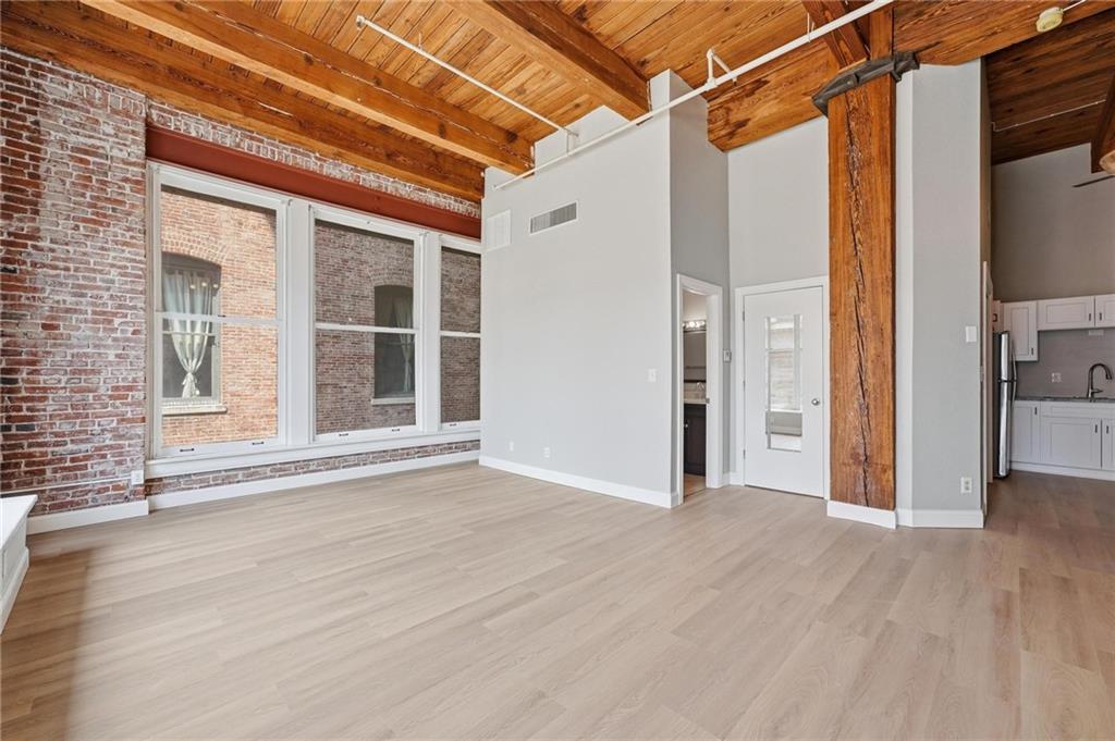 Homes for sale in Kansas City, MO | 308 W 8Th St #204, Kansas City, MO 64105 | MLS# 2631558