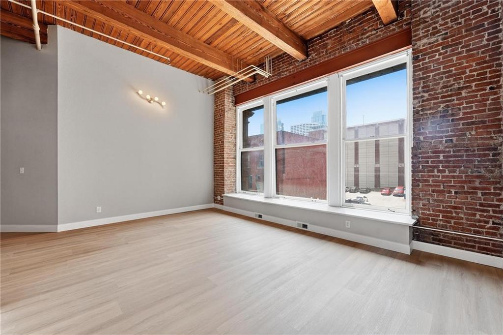 Homes for sale in Kansas City, MO | 308 W 8Th St #204, Kansas City, MO 64105 | MLS# 2631558