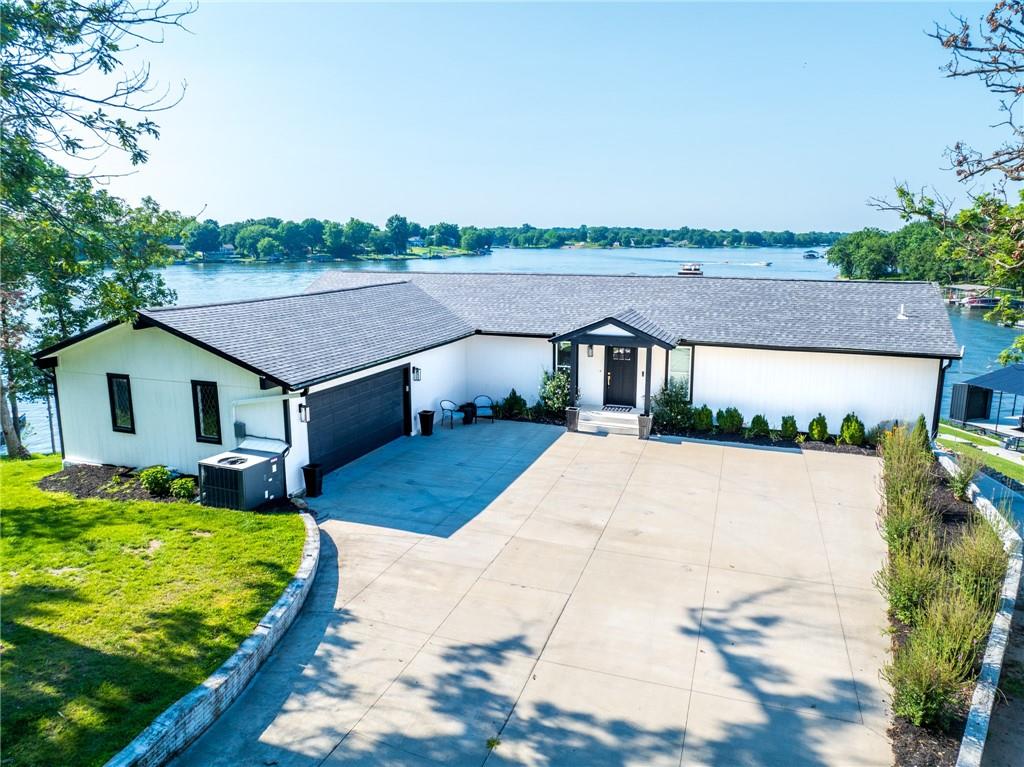 Homes for sale in Gallatin, MO | 490 Lake Viking Ter, Gallatin, MO 64640 | MLS# 2631564