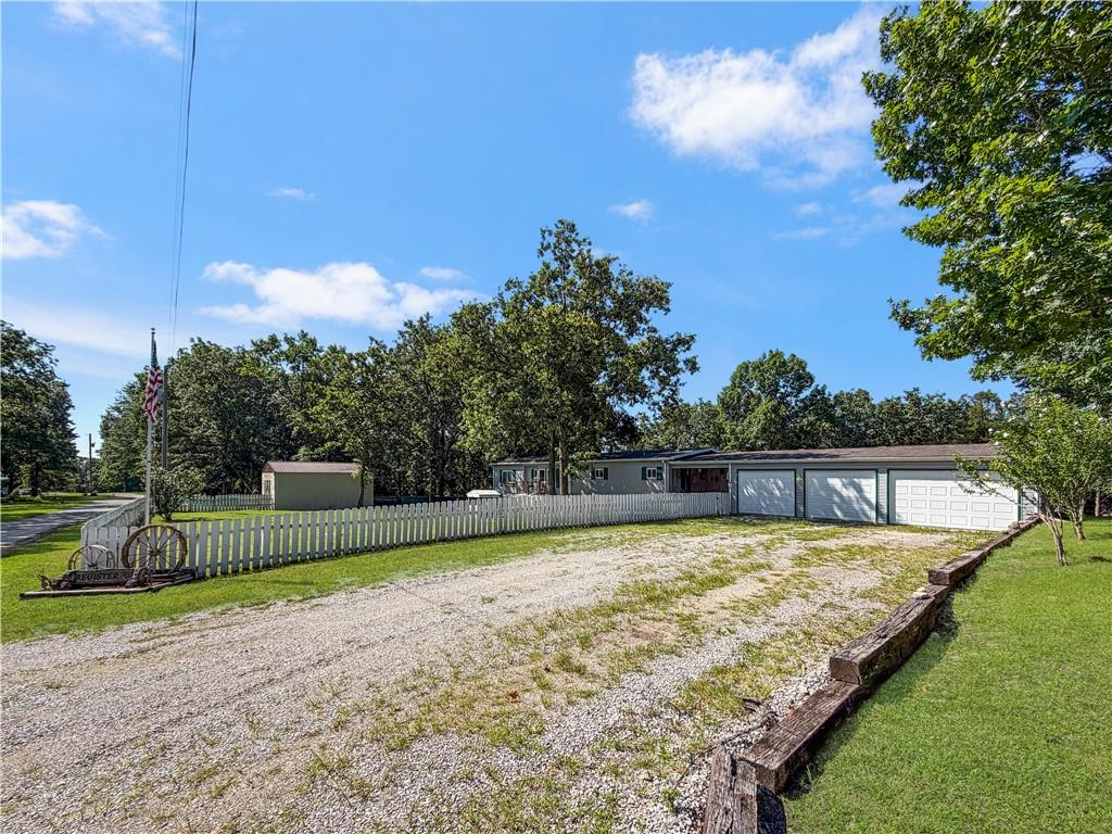 Homes for sale in Warsaw, MO | 25072 Lynx Ln, Warsaw, MO 65355 | MLS# 2631588