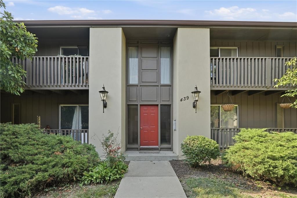 1st image of 439 W 104th St #D, Kansas City, MO 64114 | MLS# 2631599