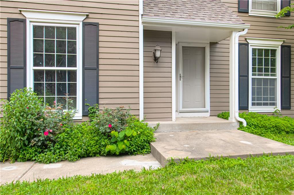 3rd image of 12100 Beverly St, Overland Park, KS 66209 | MLS# 2631620