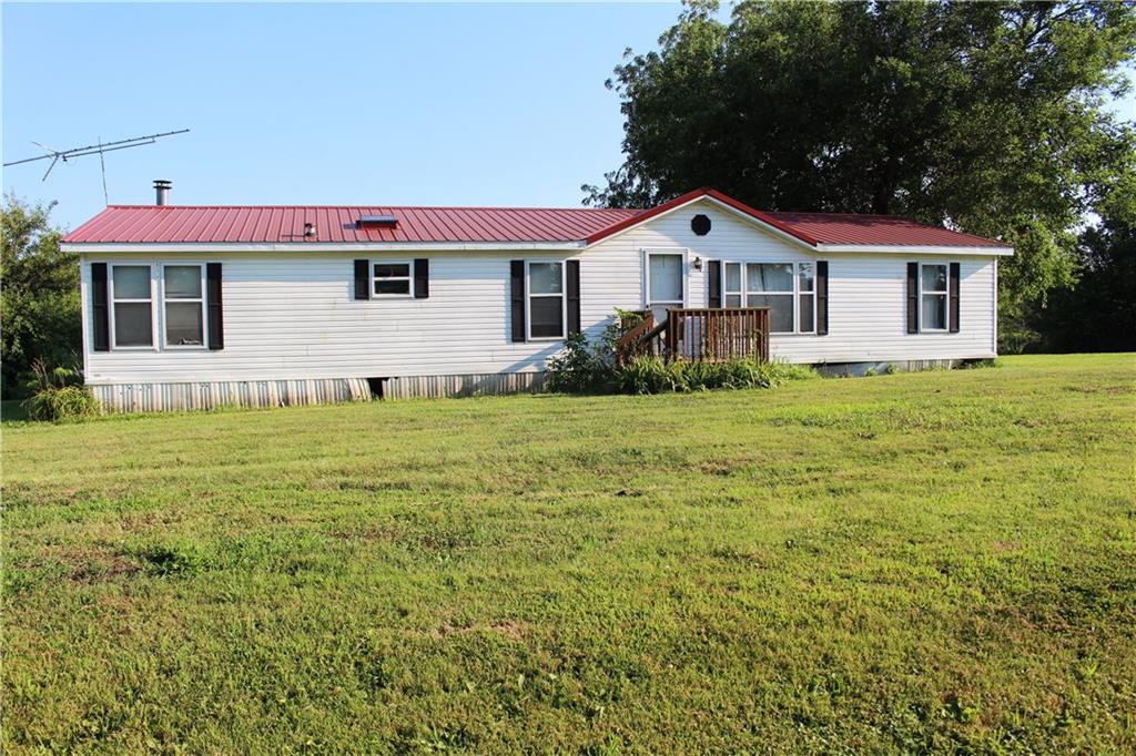 Homes for sale in Hamilton, MO | 3904 Ne Sandstone Dr, Hamilton, MO 64644 | MLS# 2631633