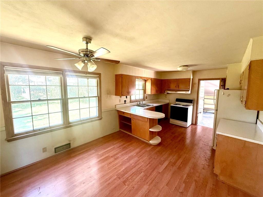 4th image of 11812 E 48Th St, Kansas City, MO 64133 | MLS# 2631646
