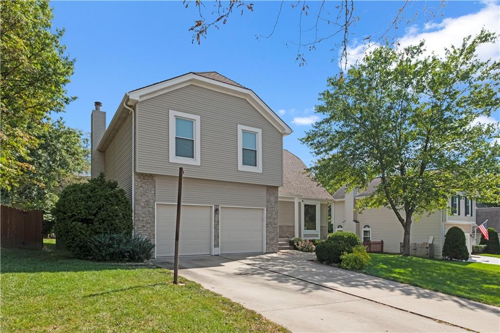 2nd image of 15235 Dearborn St, Overland Park, KS 66223 | MLS# 2631654